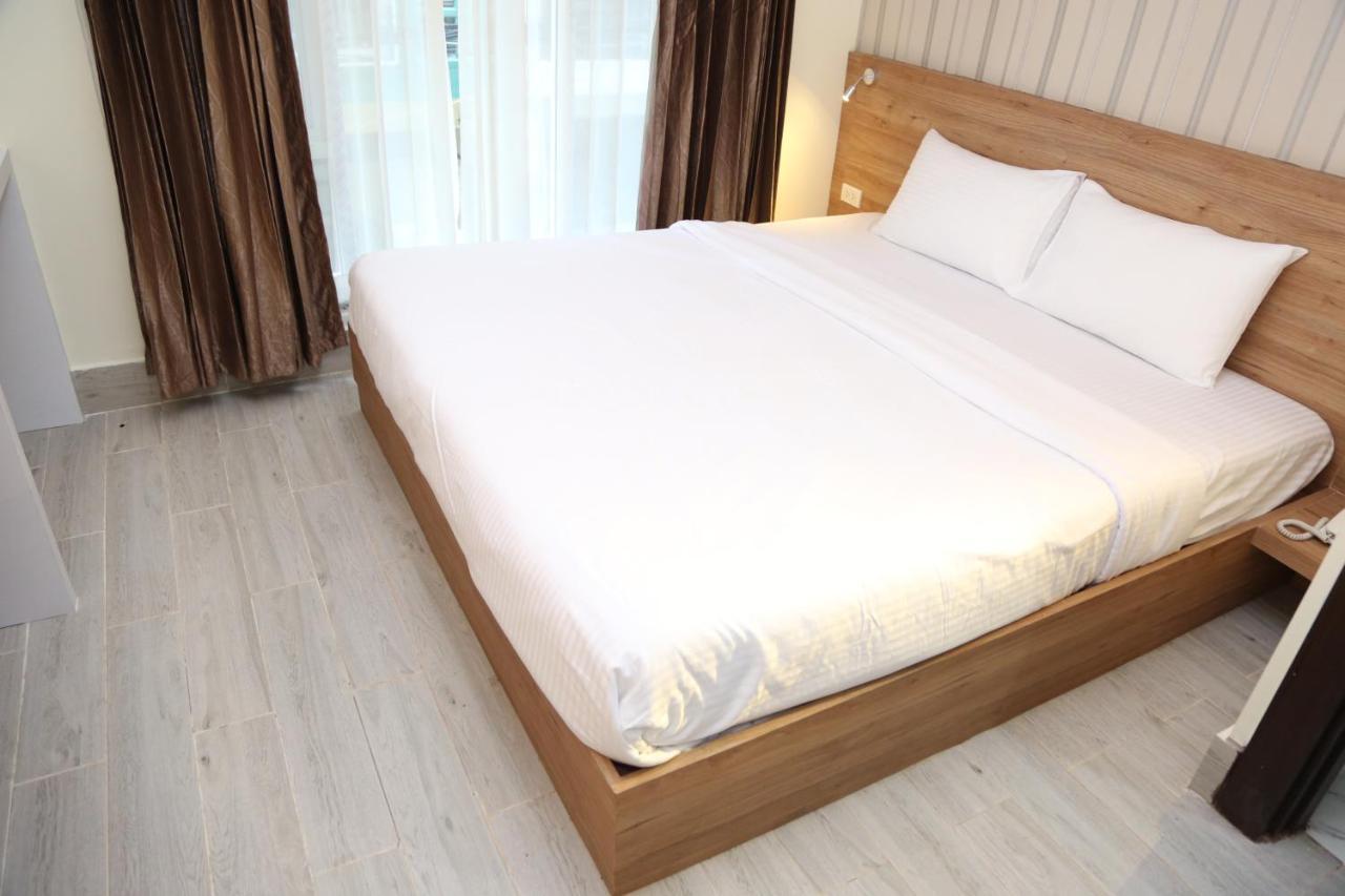 Rose Nana Hotel Bangkok Ngoại thất bức ảnh