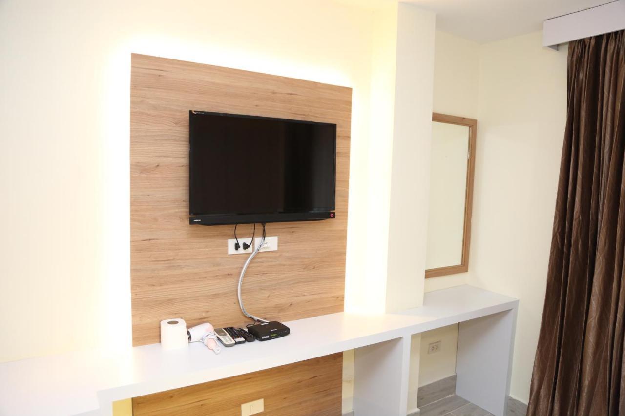 Rose Nana Hotel Bangkok Ngoại thất bức ảnh