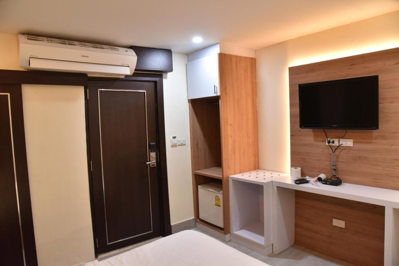 Rose Nana Hotel Bangkok Ngoại thất bức ảnh