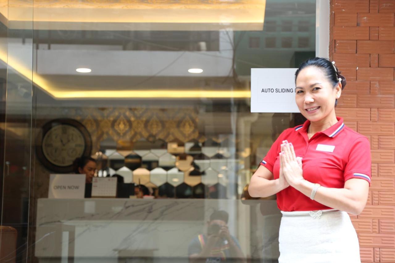 Rose Nana Hotel Bangkok Ngoại thất bức ảnh
