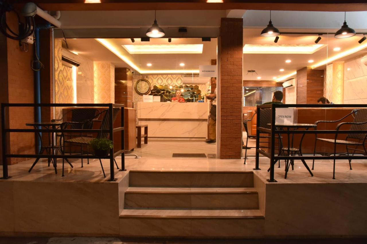 Rose Nana Hotel Bangkok Ngoại thất bức ảnh