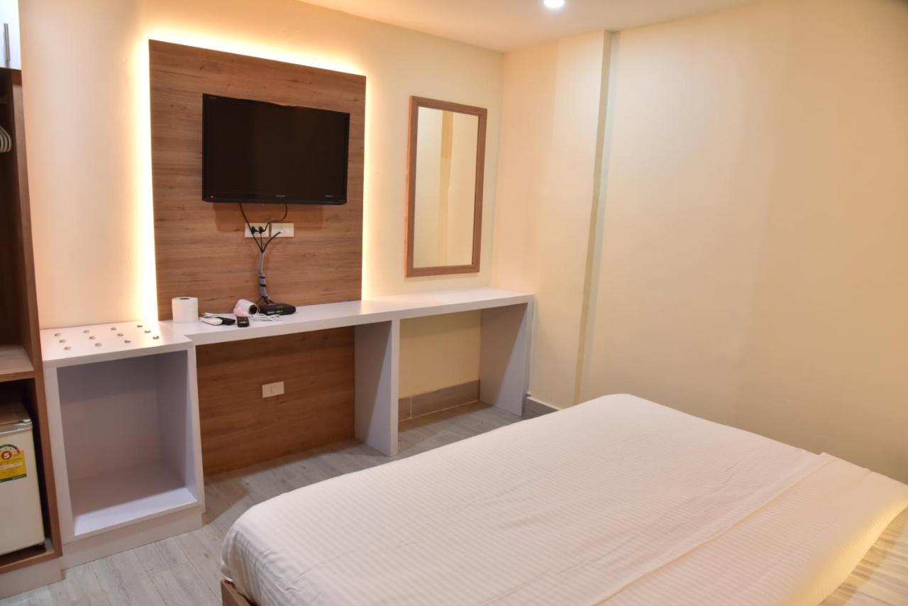 Rose Nana Hotel Bangkok Ngoại thất bức ảnh